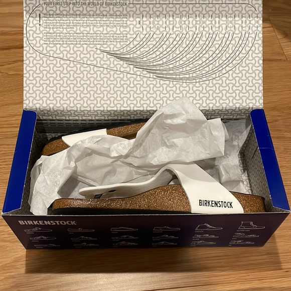 NIB Birkenstock Gizeh in Patent White, size 38 (US women’s 7) - Picture 6 of 6